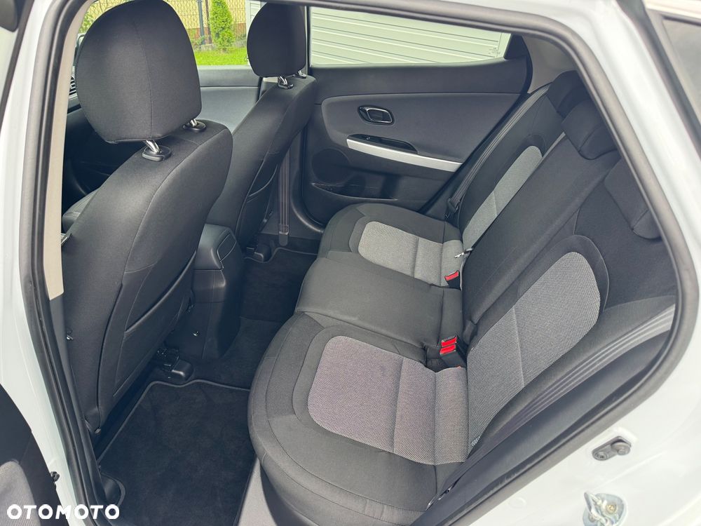 Kia Ceed 1.4 CVVT ISG Dream-Team Edition - 27