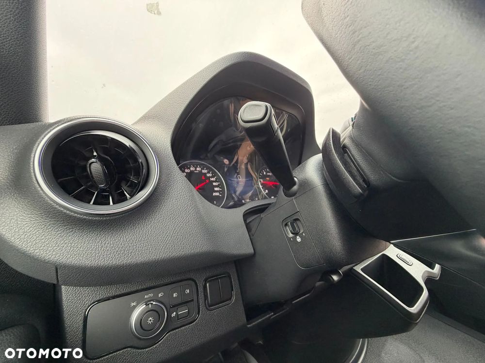 Mercedes-Benz Sprinter 519 - 28