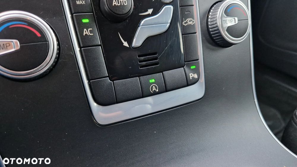 Volvo V60 DRIVe Summum - 13