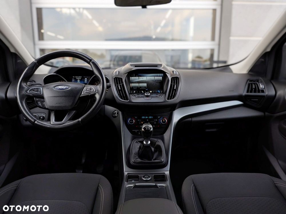 Ford Kuga 1.5 EcoBoost FWD Titanium ASS - 17