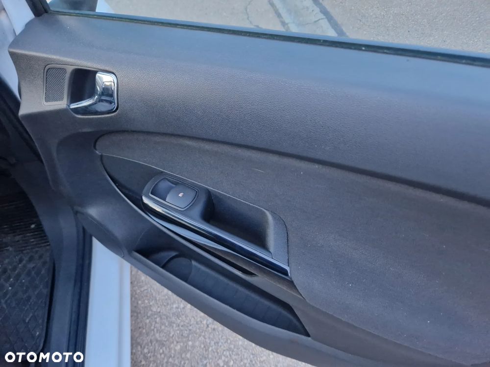 Opel Corsa - 24