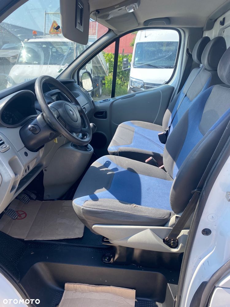 Renault Trafic - 19
