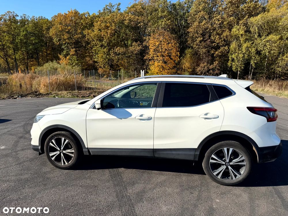 Nissan Qashqai 1.3 DIG-T N-Connecta DCT - 4