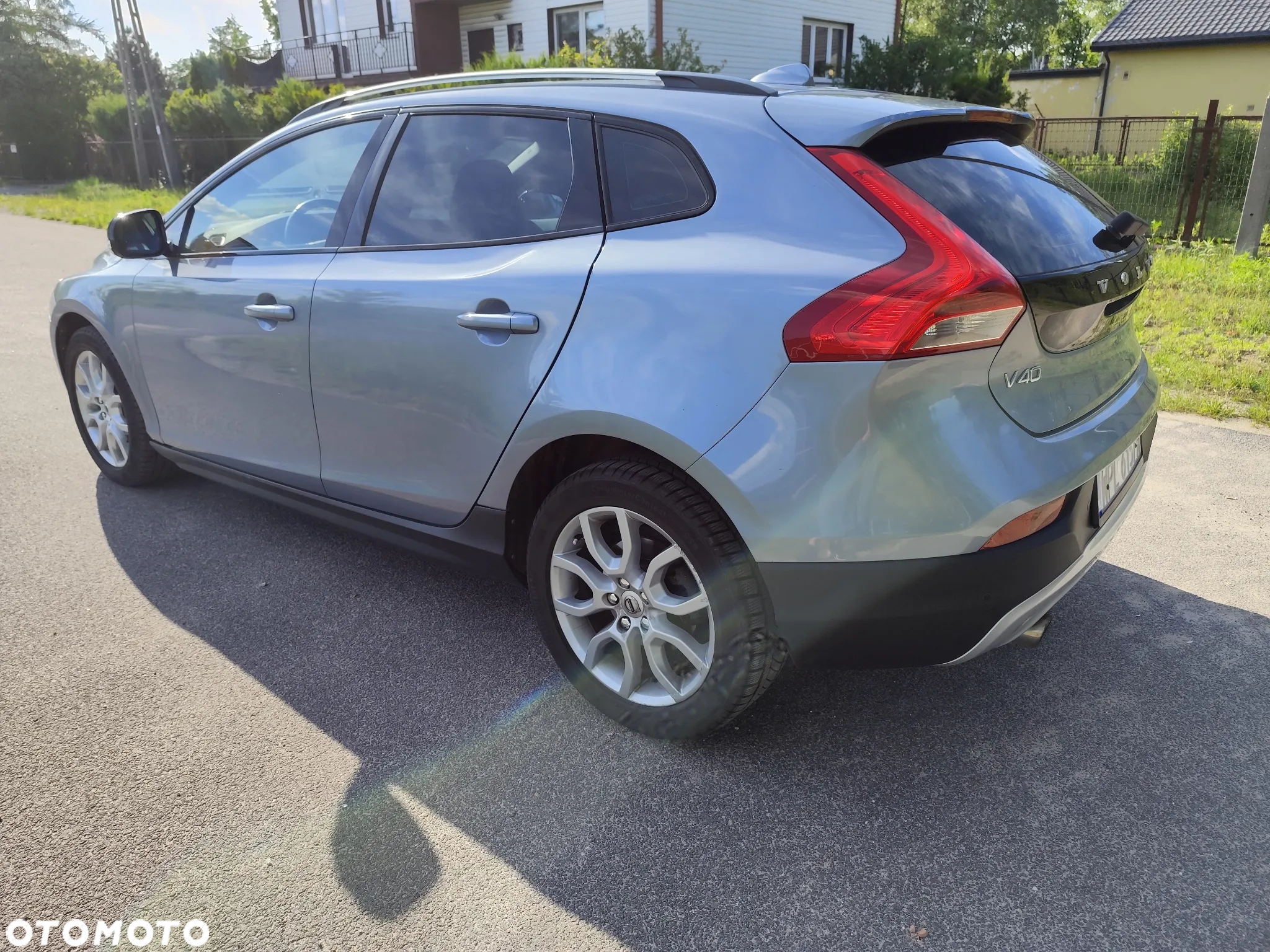 Volvo V40 Cross Country - 3