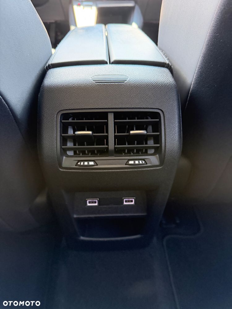 Peugeot 308 1.5 BlueHDi Allure Pack S&S EAT8 - 27