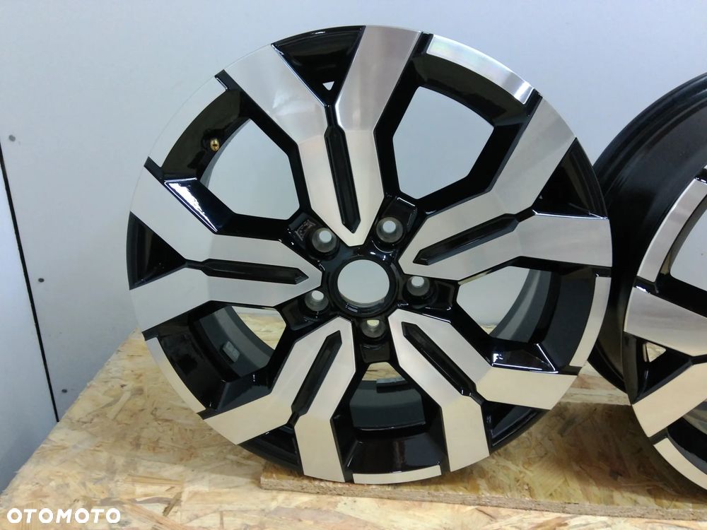 DACIA DUSTER II 17-> ALUFELGI 403005180R FELGI ALUMINIOWE 17" 6.5J ET50 5X114.3 KOMPLET ALUFELG ALU FELGA - 8
