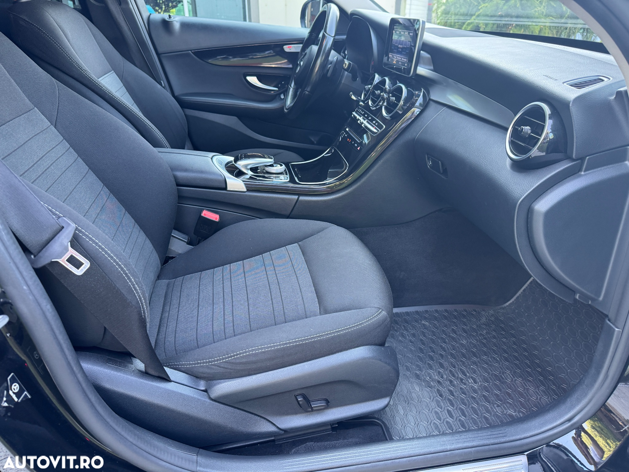 Mercedes-Benz C 180 d T 9G-TRONIC - 9