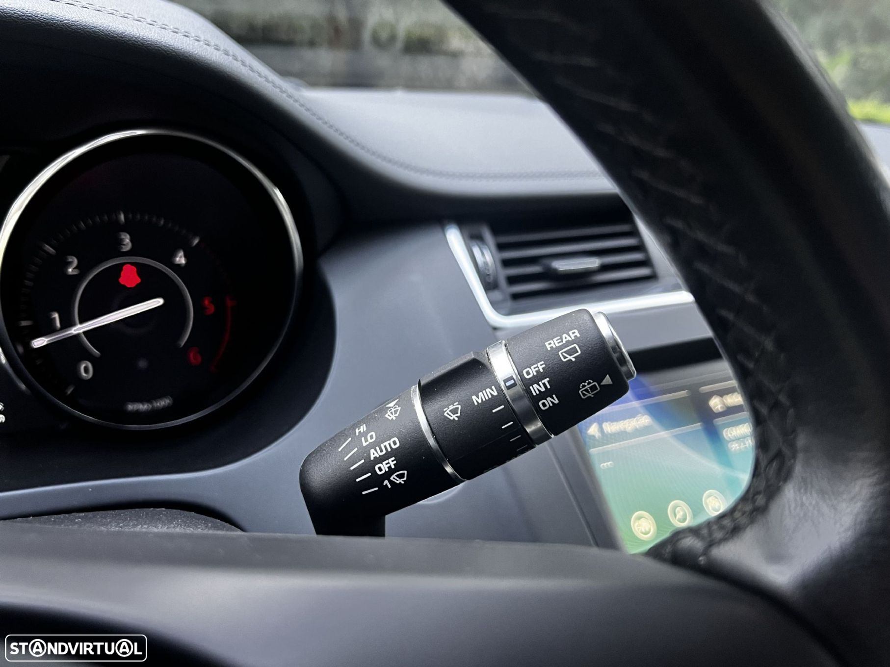 Jaguar E-Pace 2.0 i4D R-Dynamic S - 30