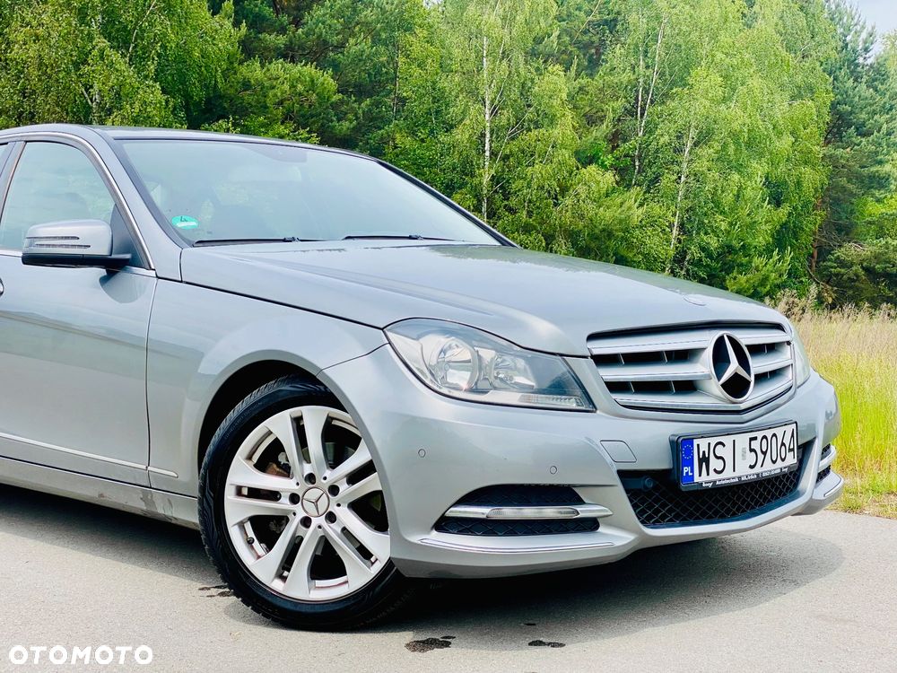 Mercedes-Benz Klasa C 180 CGI BlueEff Avantgarde - 5