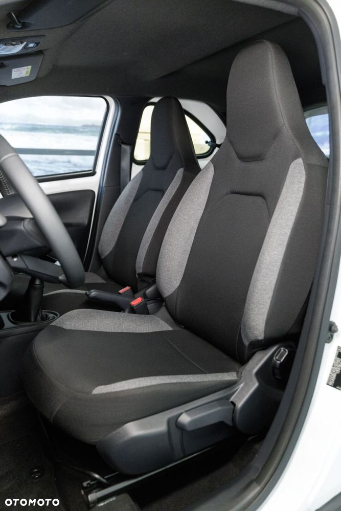 Toyota Aygo X - 7