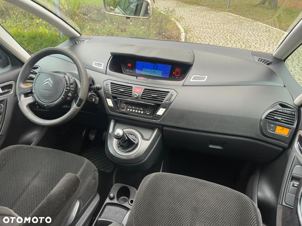 Citroën C4 Grand Picasso 1.8 16V Style - 32