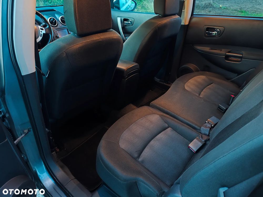 Nissan Qashqai+2 - 16