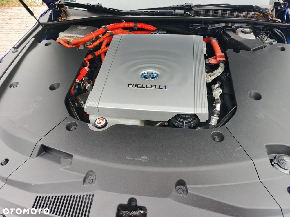 Toyota Mirai Advanced - 16