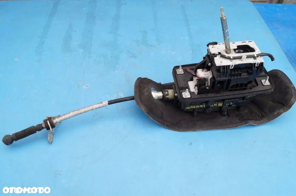 Lewarek mechanizm linka biegów Audi A4 B8 A5 8K1713041T - 1