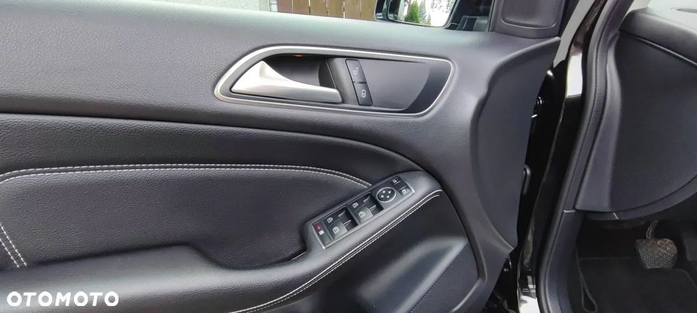 Mercedes-Benz Klasa B 200 7G-DCT Style - 22