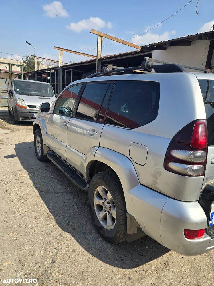 Toyota Land Cruiser - 9