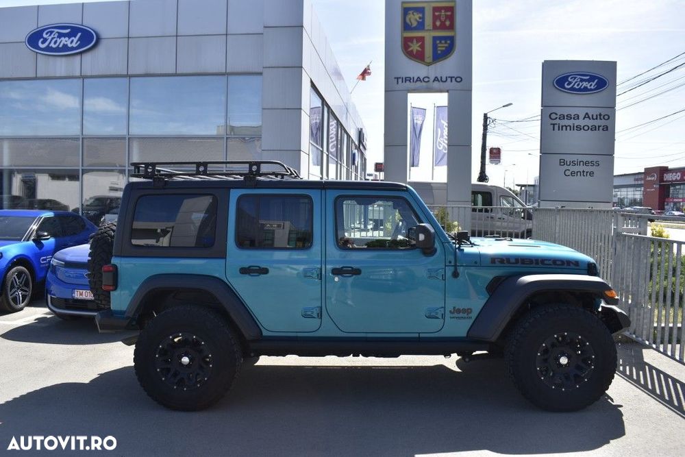 Jeep Wrangler - 8