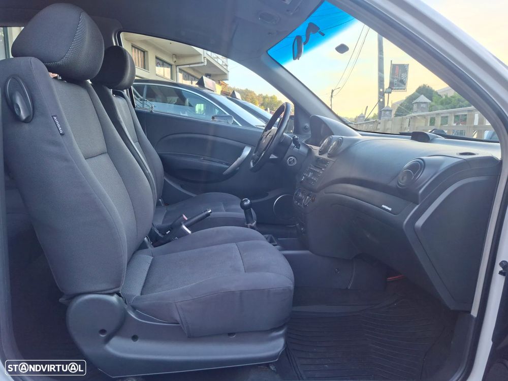 Chevrolet Aveo 1.2 LS - 17