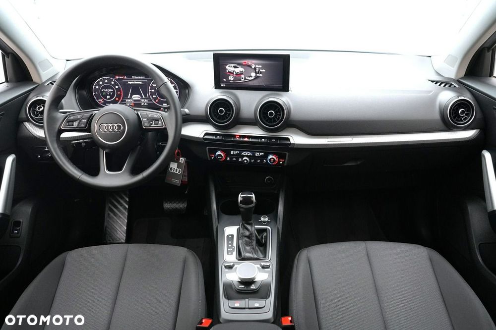 Audi Q2 - 24