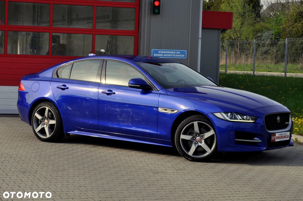 Jaguar XE 2.0 D AWD R-Sport - 7