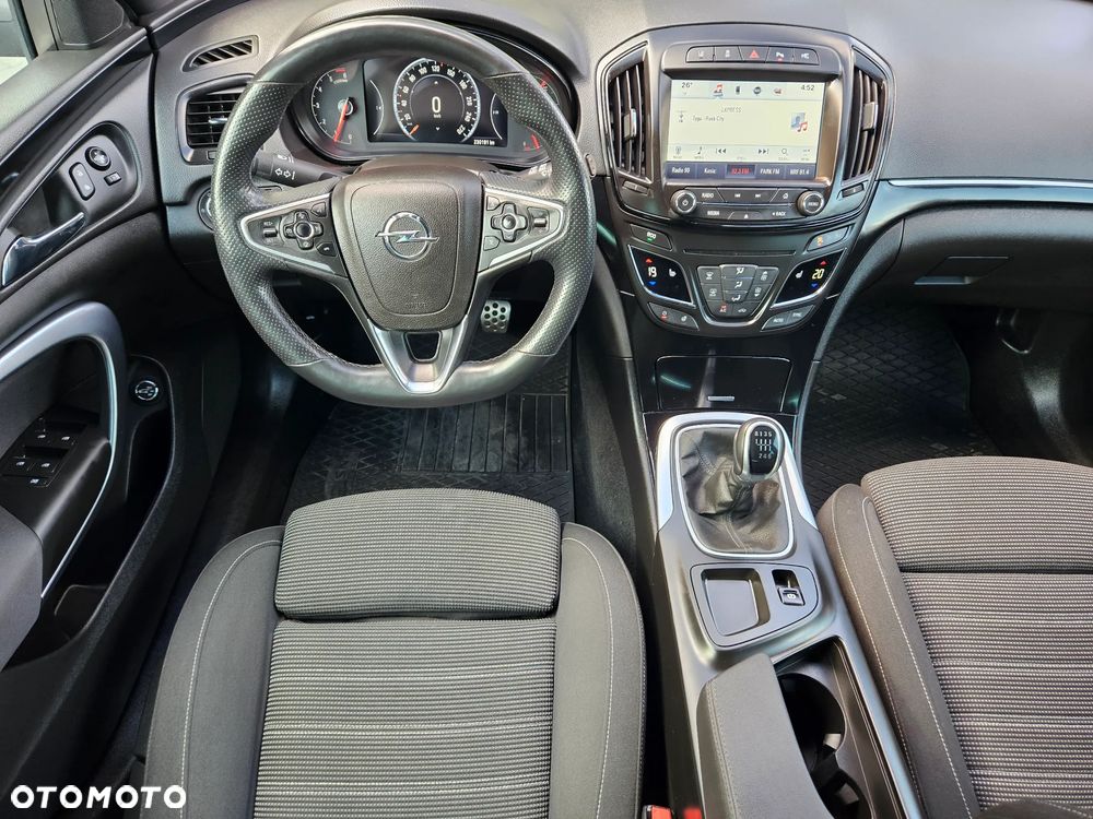 Opel Insignia - 20