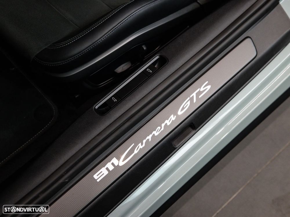 Porsche 911 (992) Carrera GTS - 34
