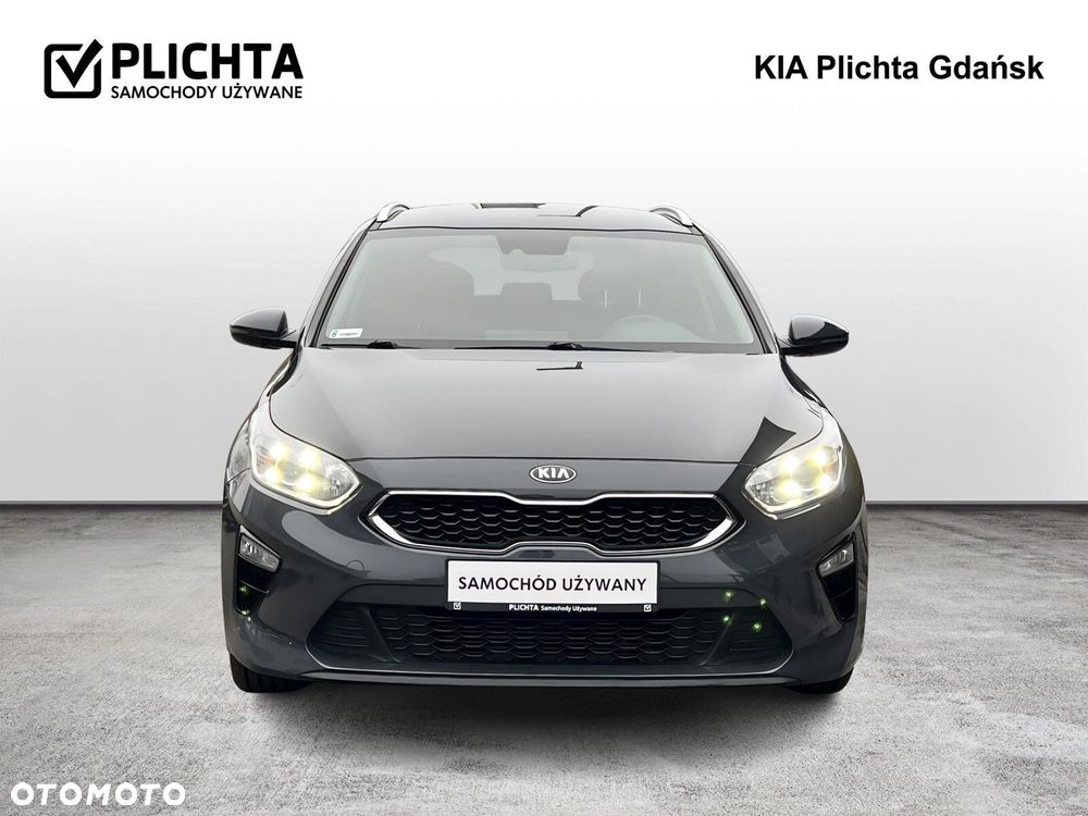 Kia Ceed - 8