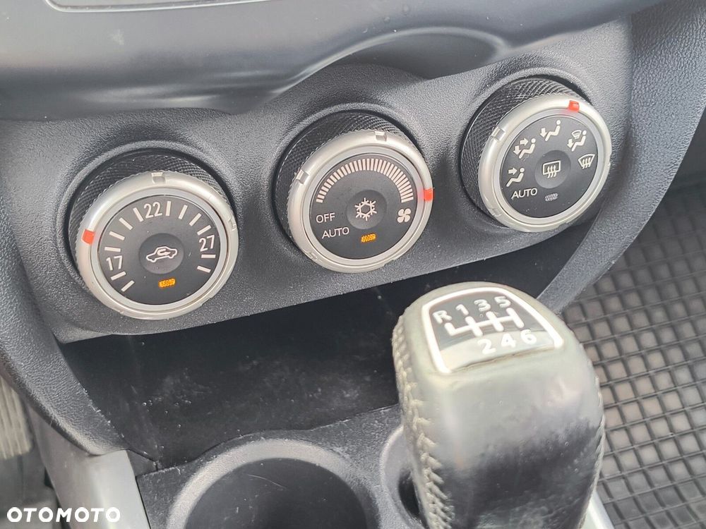Mitsubishi ASX - 25