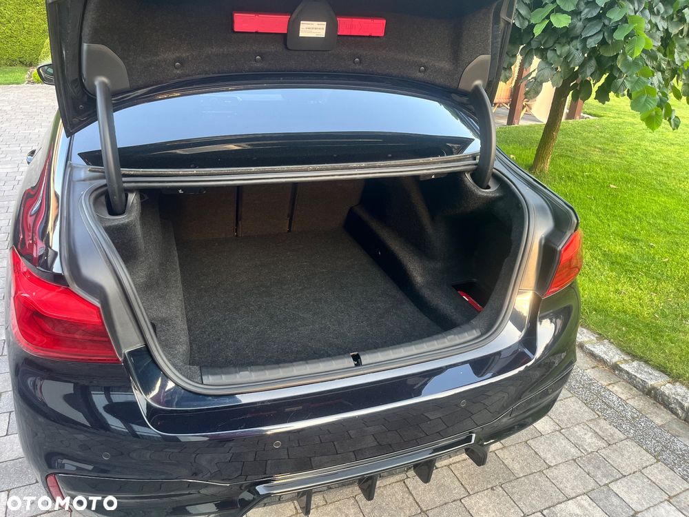 BMW Seria 5 520d xDrive M Sport sport - 29