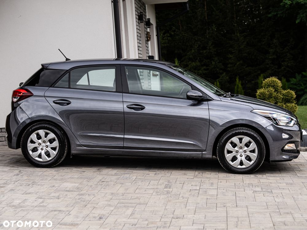Hyundai i20 - 13