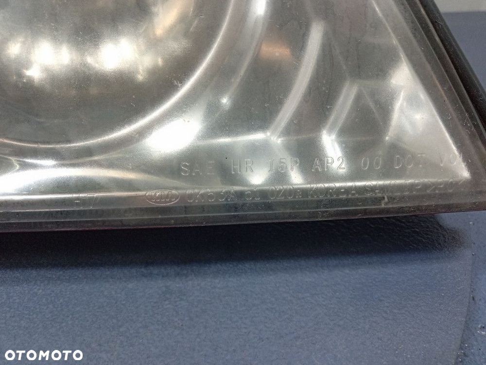 KIA CARNIVAL I LIFT REFLEKTOR PRAWY EU 0K53A51020R - 6