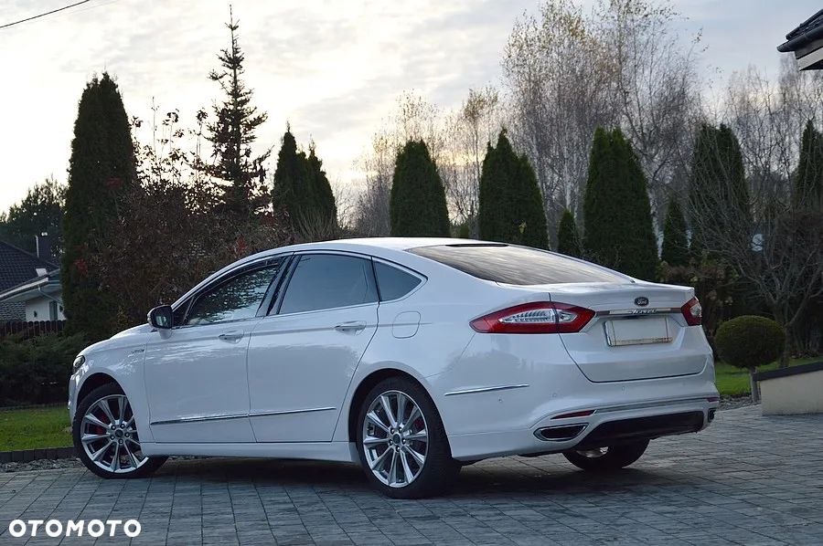 Ford Mondeo 2.0 EcoBoost Start-Stopp Autom Vignale - 12