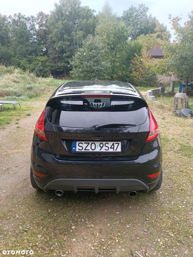 Ford Fiesta 1.6 Ti-VCT Sport - 2