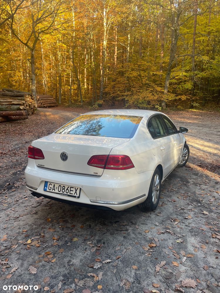 Volkswagen Passat 1.4 TSI BMT Comfortline - 4