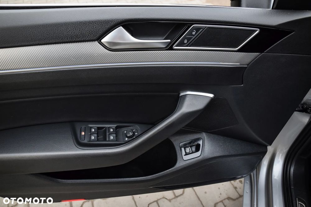 Volkswagen Arteon 2.0 TSI R-Line DSG - 34