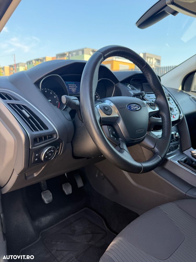 Ford Focus 1.0 EcoBoost Start-Stopp-System TITANIUM - 11