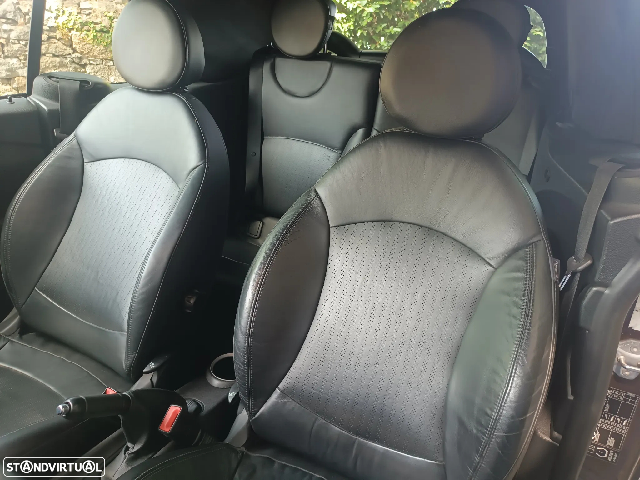 MINI Cabrio Cooper D - 10