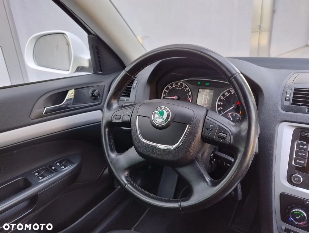 Skoda Octavia 2.0 TDI DPF Team Edition - 12