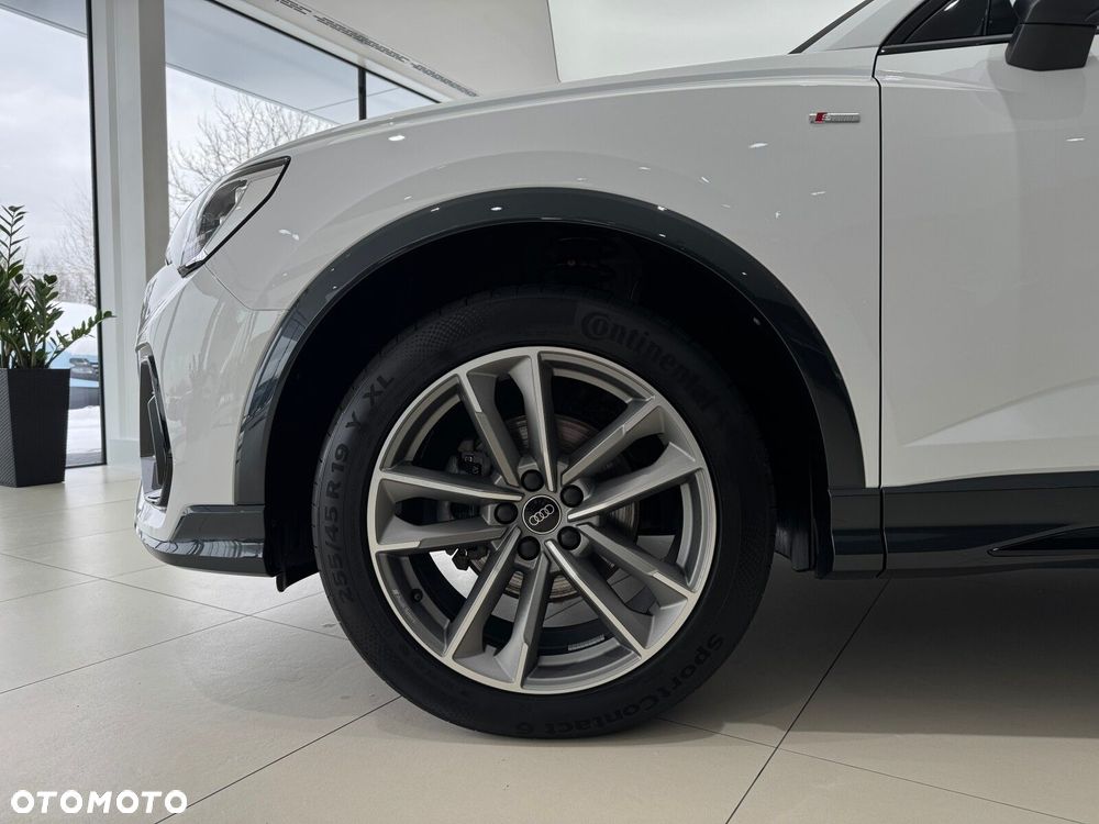 Audi Q3 Sportback - 19