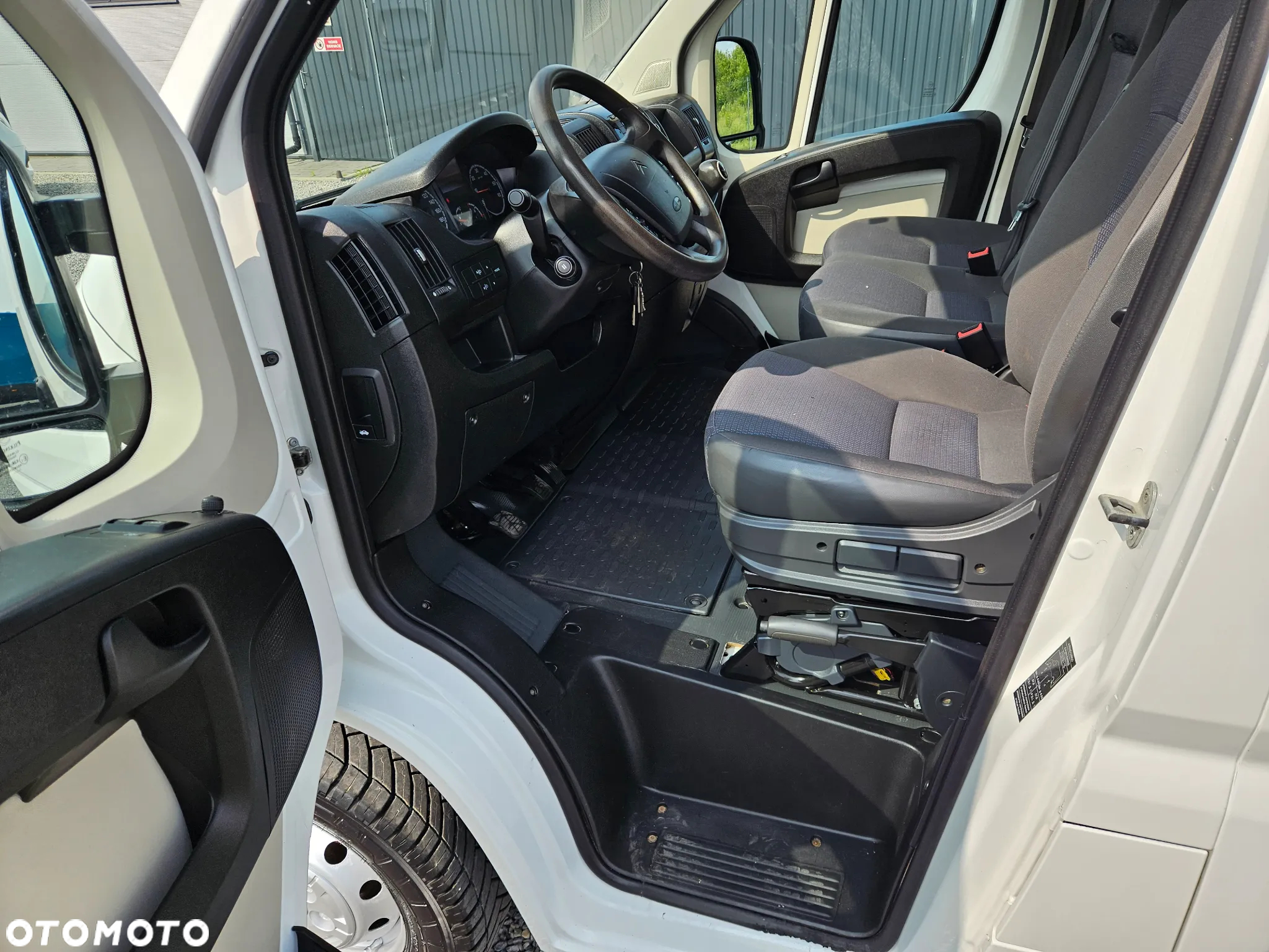 Citroën Jumper 2.2 HDI 130KM / Furgon /Średniak / L2H2 / Klima / - 12
