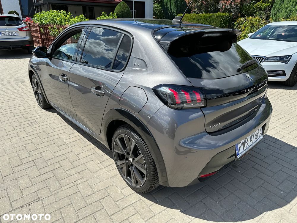Peugeot 208 - 4