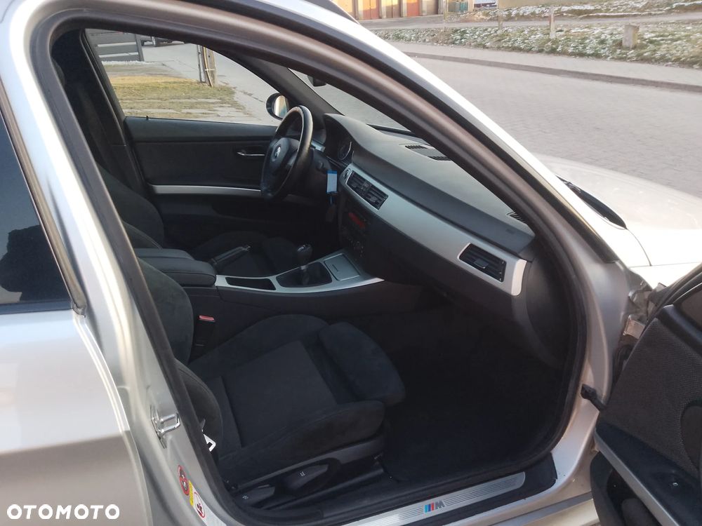 BMW Seria 3 - 16