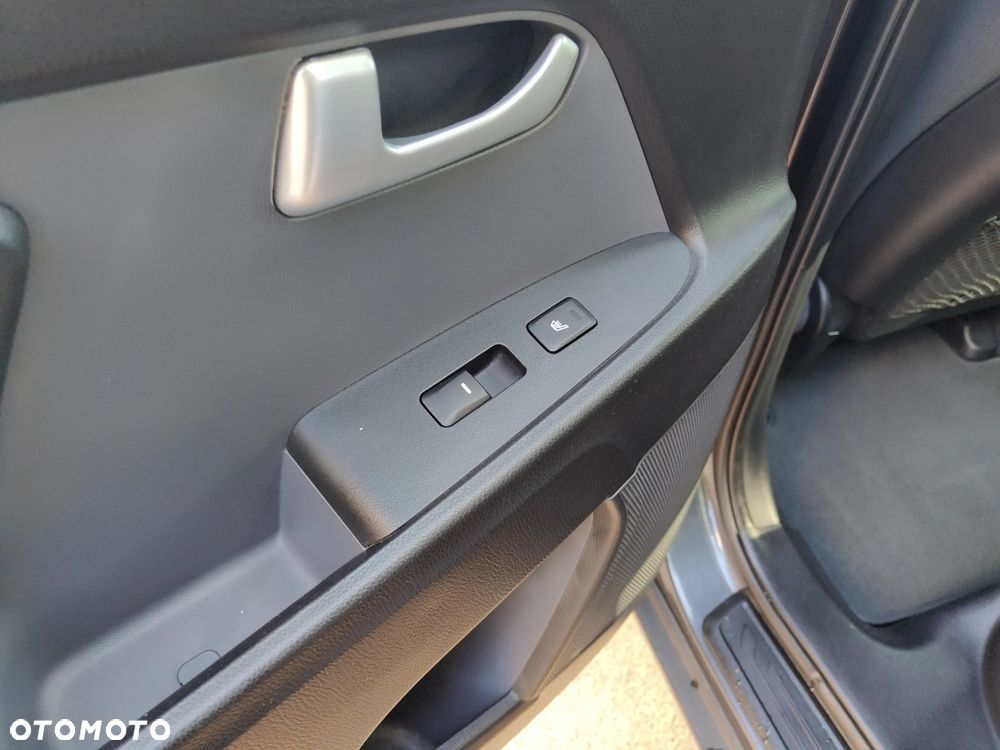 Kia Sportage 2.0 L 2WD - 26