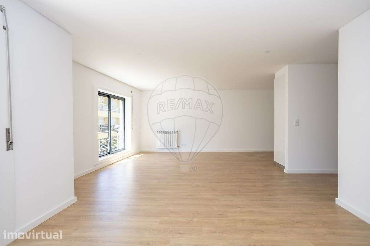 Apartamento T3 à venda em Camarate - Grande imagem: 2/44