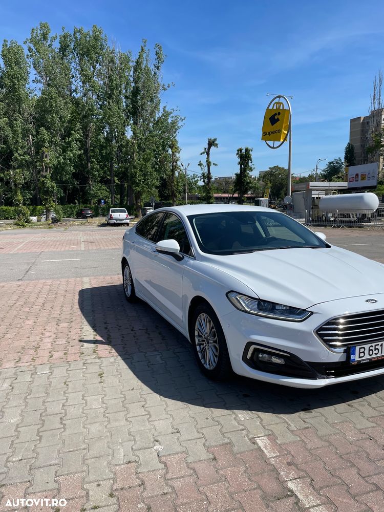 Ford Mondeo 2.0 HEV Titanium - 13