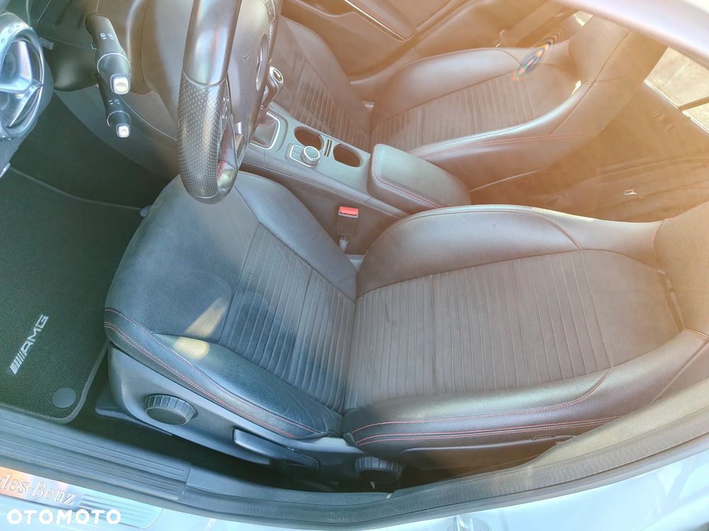 Mercedes-Benz GLA 200 - 10