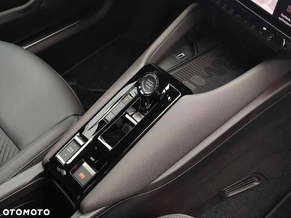 Alfa Romeo Junior 1.2 mHEV Ibrida eDCT - 23