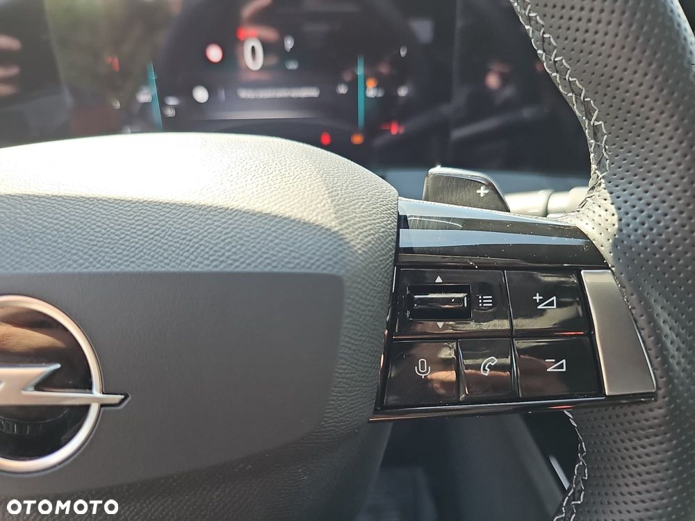 Opel Astra 1.2 T GS S&S - 15
