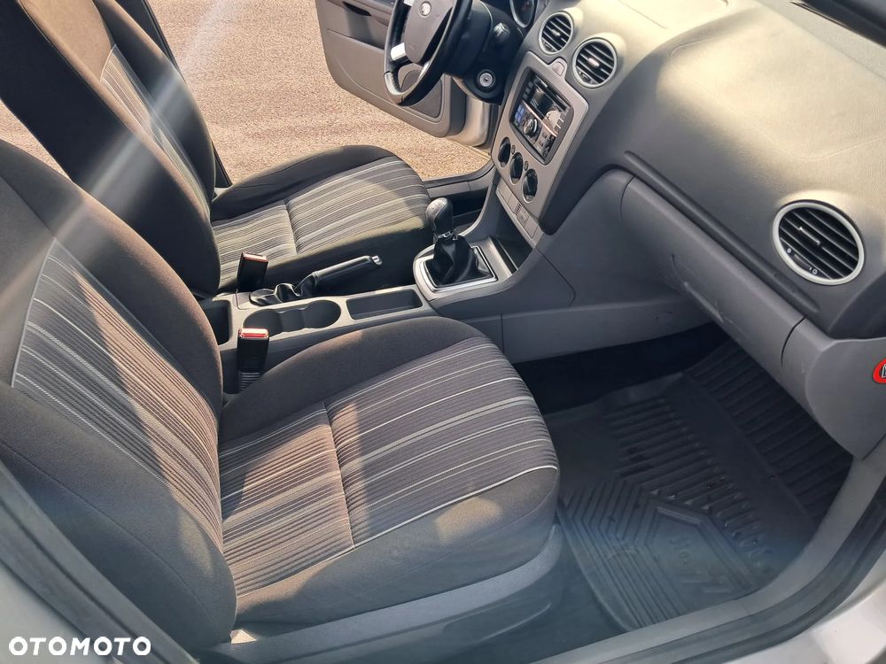 Ford Focus - 15