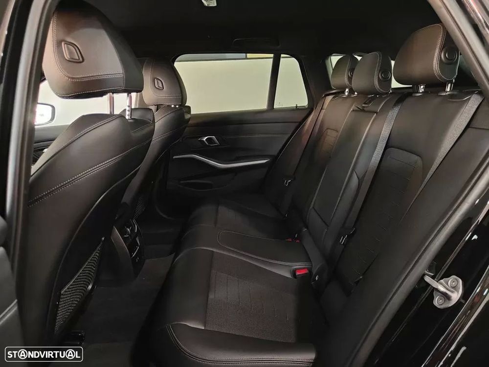 BMW 320 e Line Sport Auto — fotografia 8